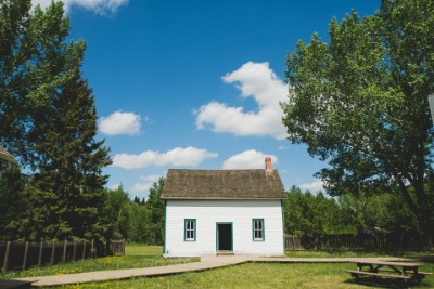 Retirement Real Estate Agents Mono